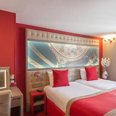 Hotel Regina Opera Grands Boulevards 4*